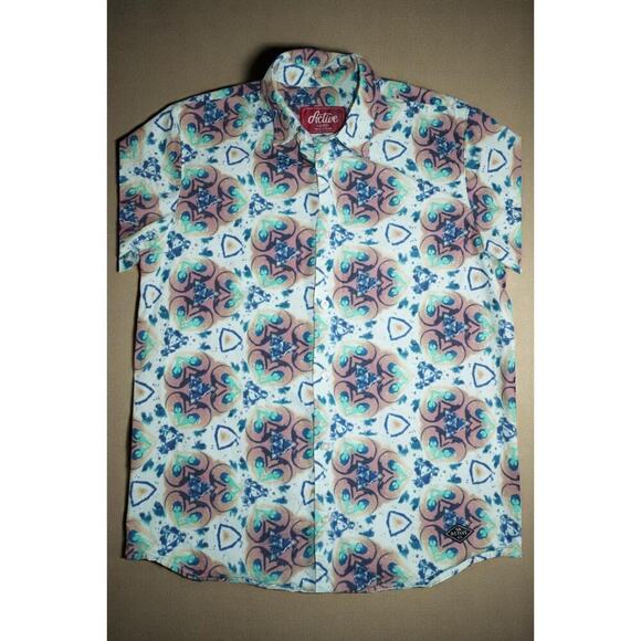 Active Short Sleeve Button-Up Shirt | Medium | Kaleidoscope Heart Print | Skate - Picture 4 of 13